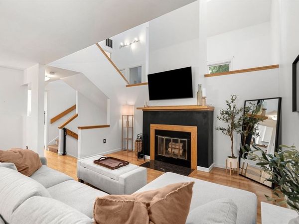 406 Pine Brook Dr, Unit 406, Peabody, MA 01960