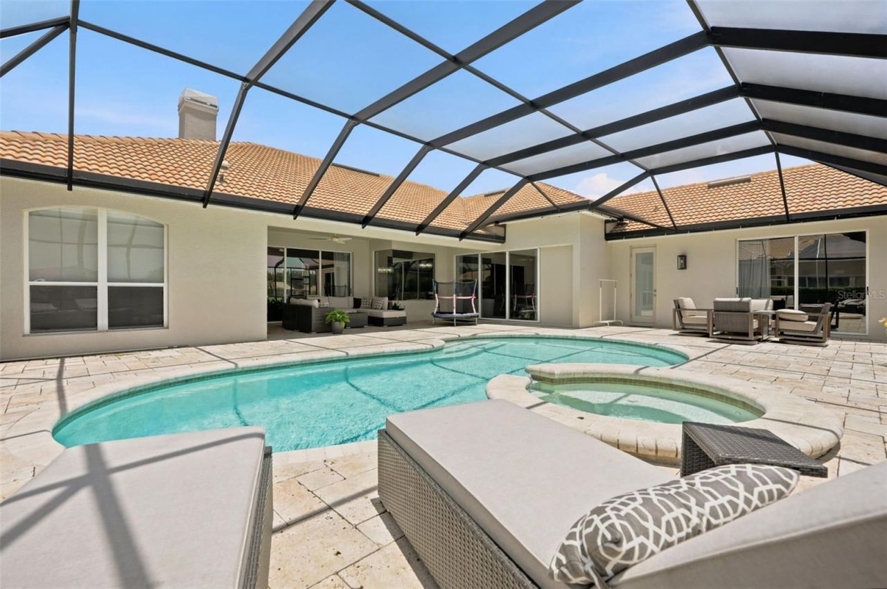 4618 Avenue Longchamps, Lutz, FL 33558 Photo