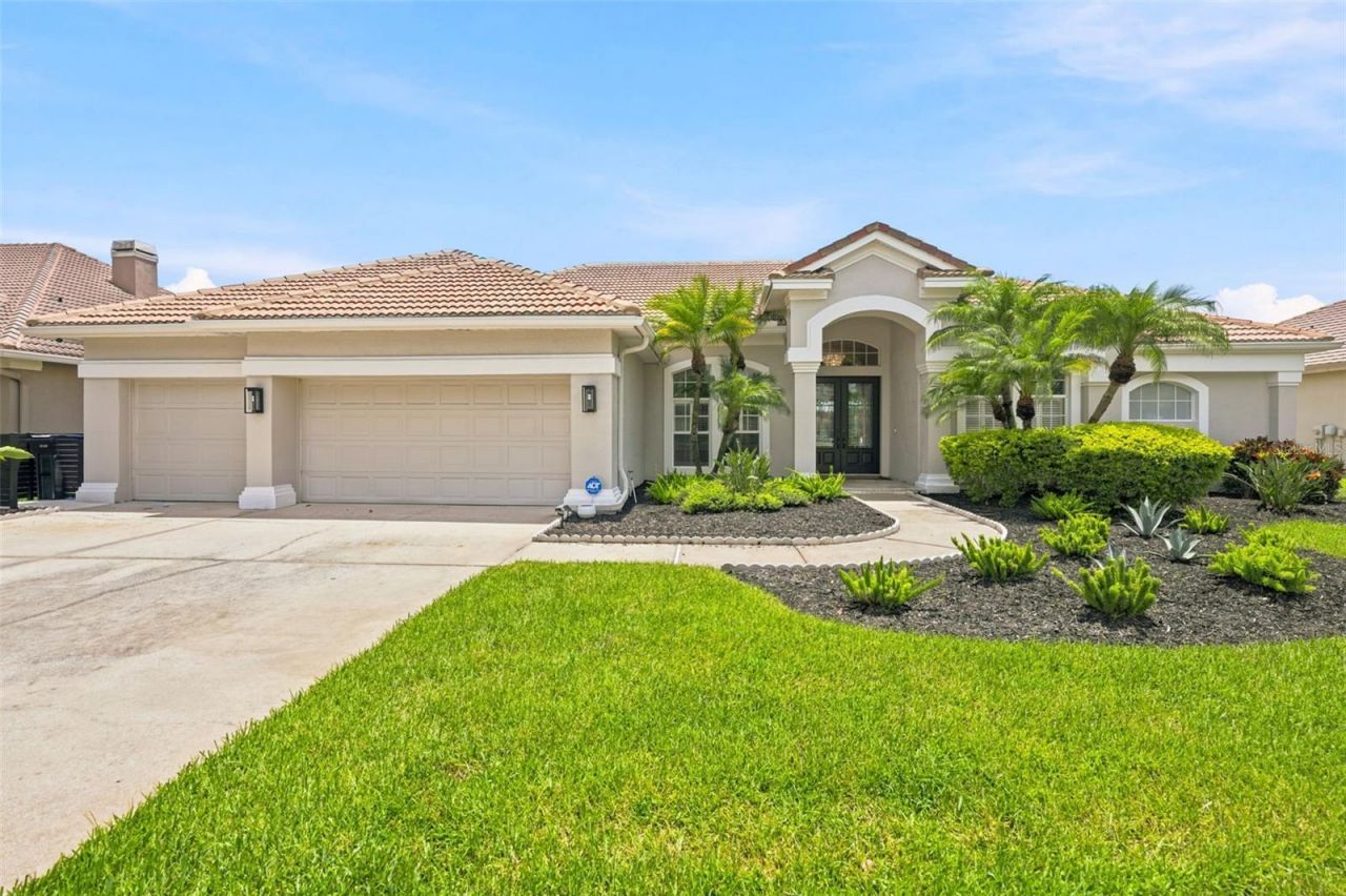 4618 Avenue Longchamps, Lutz, FL 33558 Photo