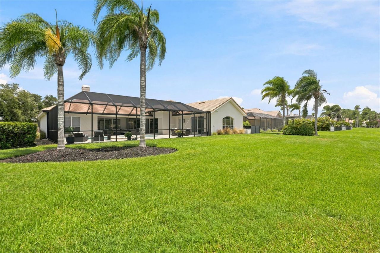 4618 Avenue Longchamps, Lutz, FL 33558 Photo