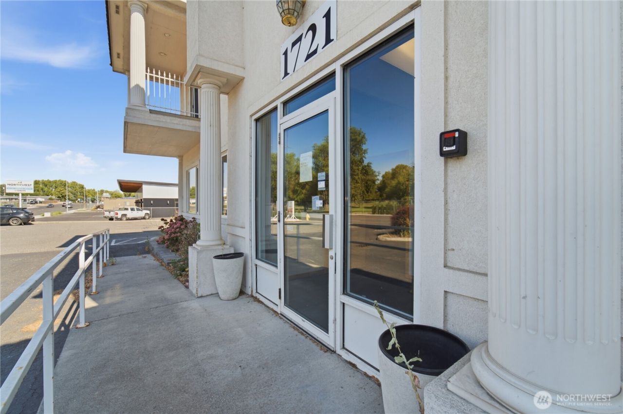 1721 W Kennewick Avenue , Kennewick, WA 99336