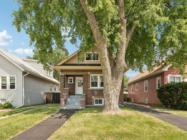 4163 E Eberly Avenue , Brookfield, IL 60513