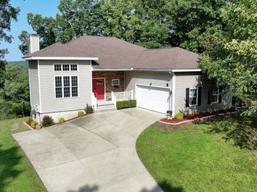 378 Harbor Drive, Cadiz, KY 42211