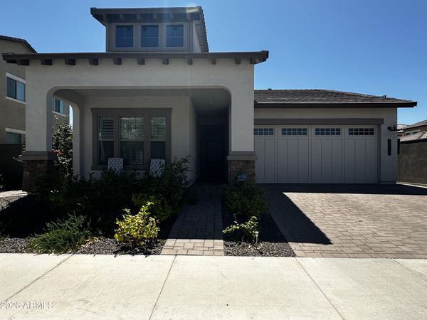 1979 W LARIAT Lane, Phoenix, AZ 85085