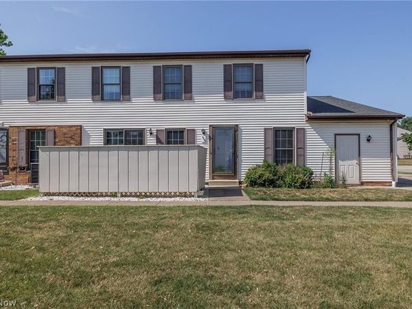6494 Liberty Bell Drive , Unit 31A, Brook Park, OH 44142