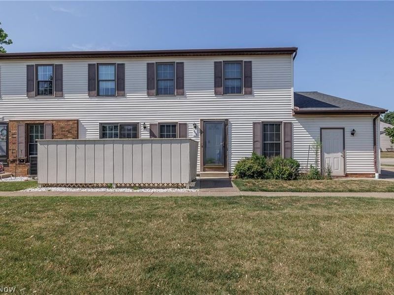 6494 Liberty Bell Drive, Unit 31A, Brook Park, OH 44142 Photo 1
