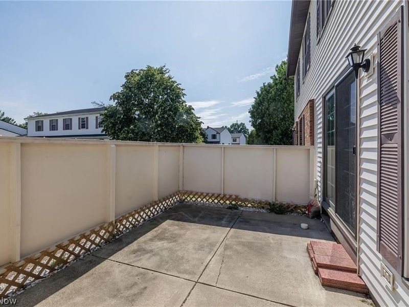6494 Liberty Bell Drive, Unit 31A, Brook Park, OH 44142 Photo 3