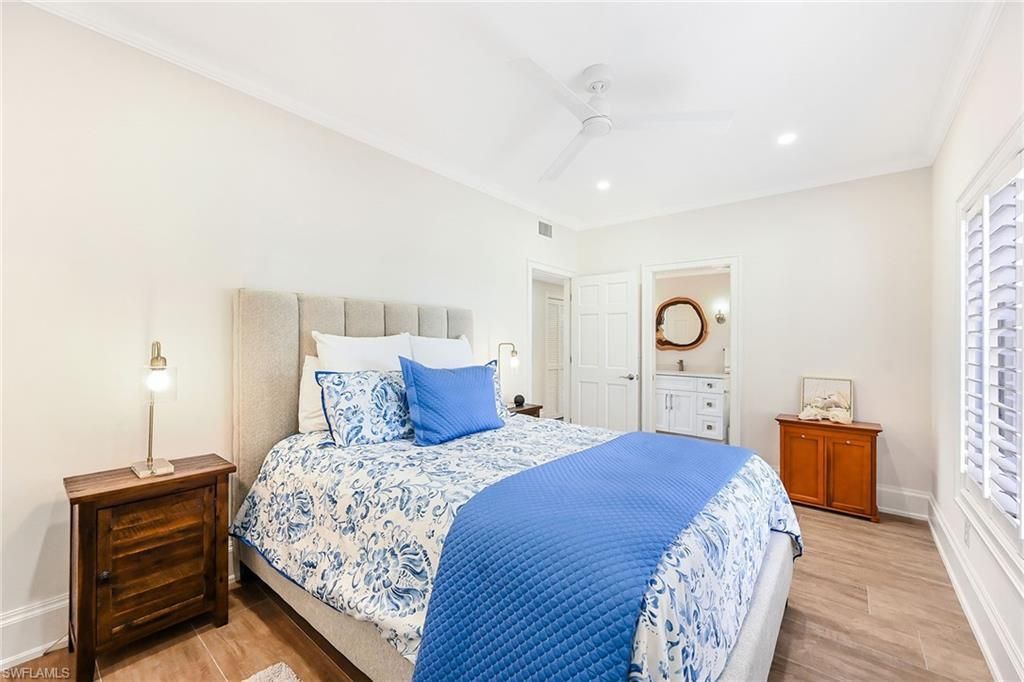 6770 Pelican Bay Blvd E, Unit 242, Naples, FL 34108 Photo