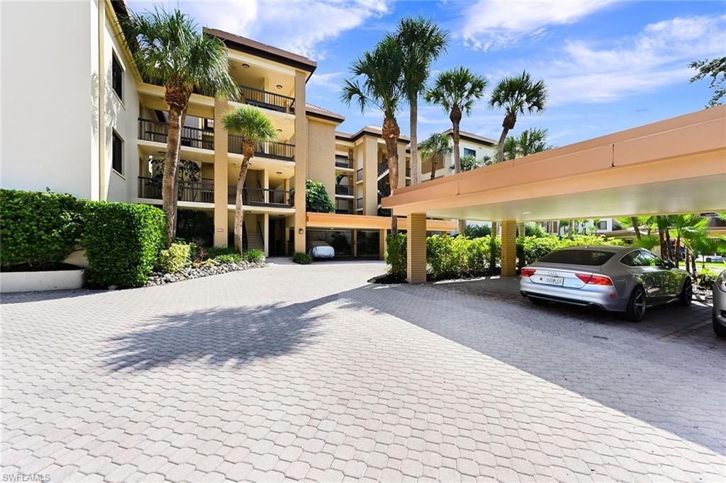 6770 Pelican Bay Blvd E, Unit 242, Naples, FL 34108 Photo