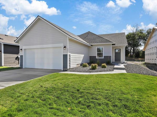 621 S Manifold Ln, Spokane Valley, WA 99016