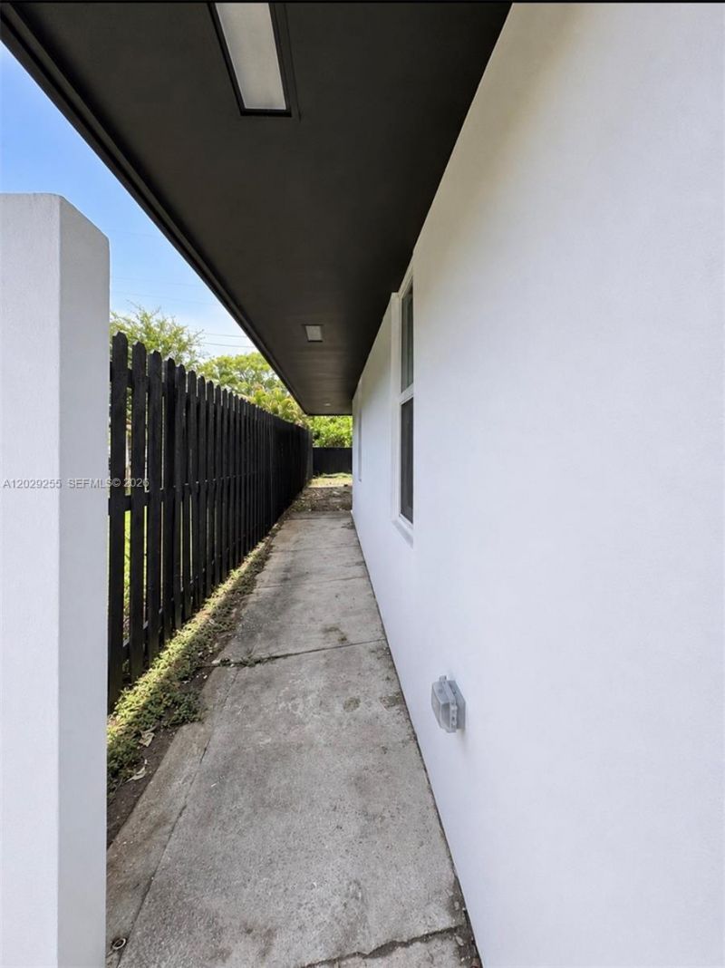 1708 NW 7th St , Fort Lauderdale, FL 33311 Photo