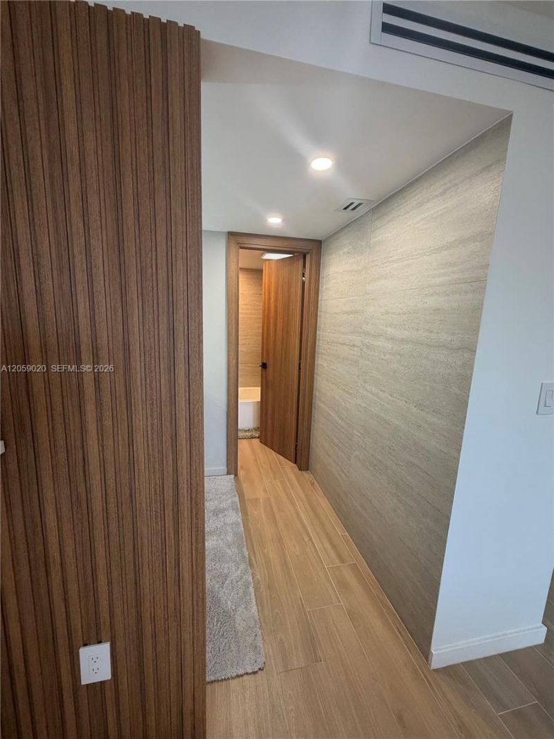 3701 N Country Club Dr, Unit 1209, Aventura, FL 33180 Photo