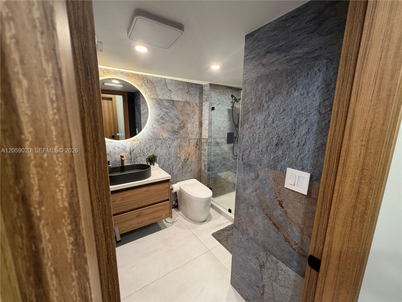 3701 N Country Club Dr, Unit 1209, Aventura, FL 33180 Photo