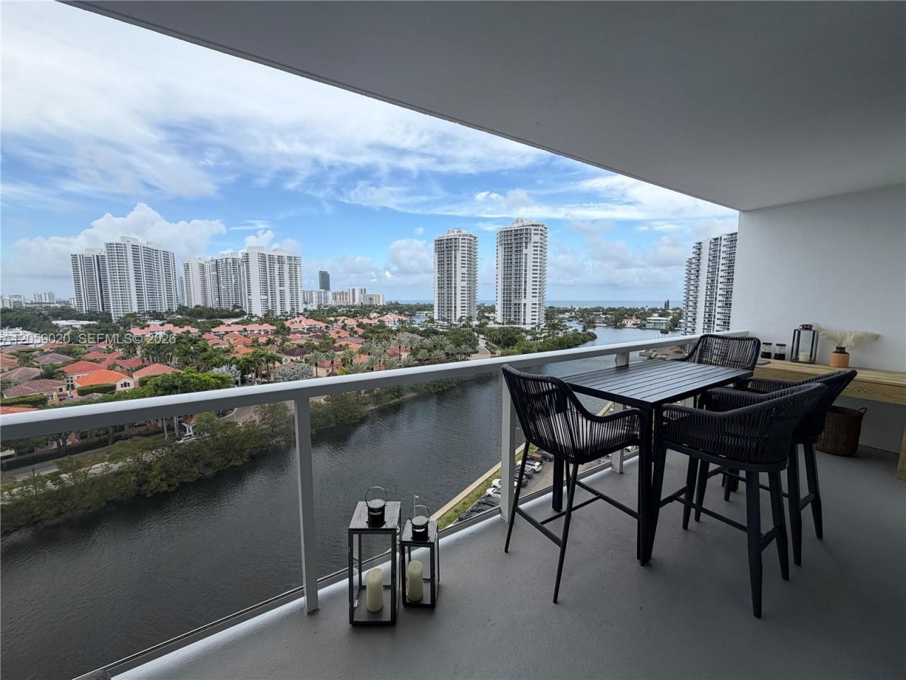 3701 N Country Club Dr, Unit 1209, Aventura, FL 33180 Photo