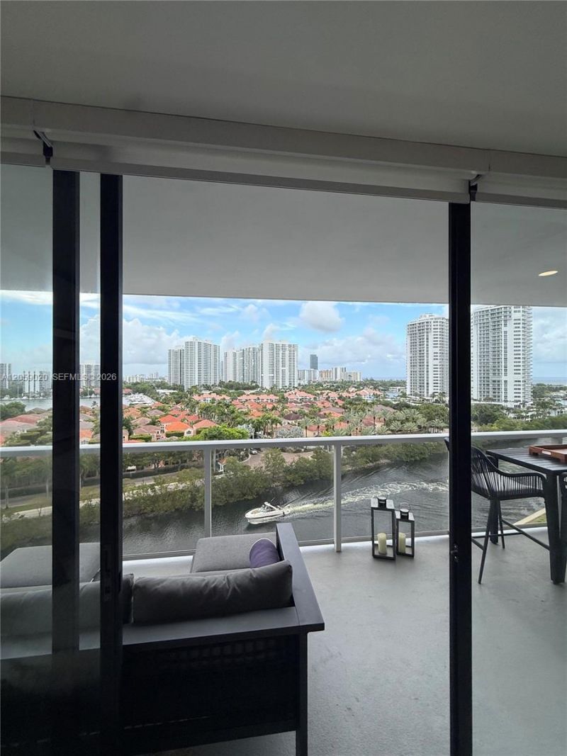3701 N Country Club Dr, Unit 1209, Aventura, FL 33180 Photo