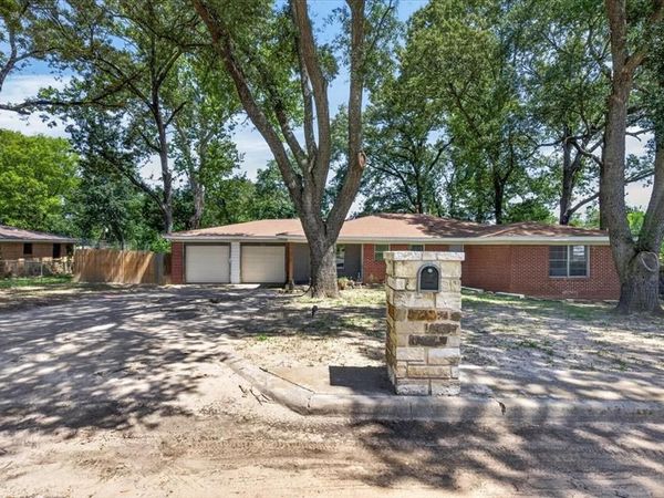 925 Maryland Drive , Athens, TX 75751