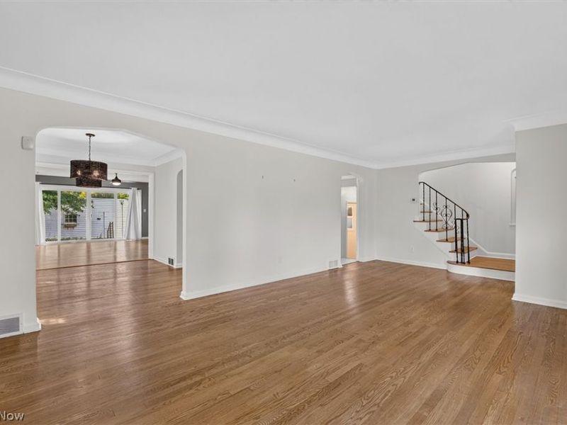 3862 Silsby Road, University Heights, OH 44118 Photo 5