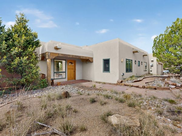 53 Balsa Road , Santa Fe, NM 87508