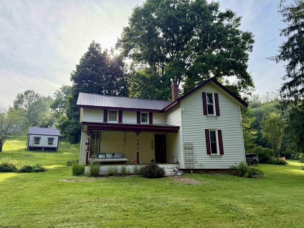 320 Tunnelton Street, Kingwood, WV 26537