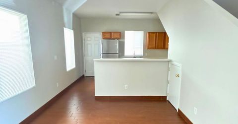 1317 Powell Lane, Reno, NV 89502 Photo