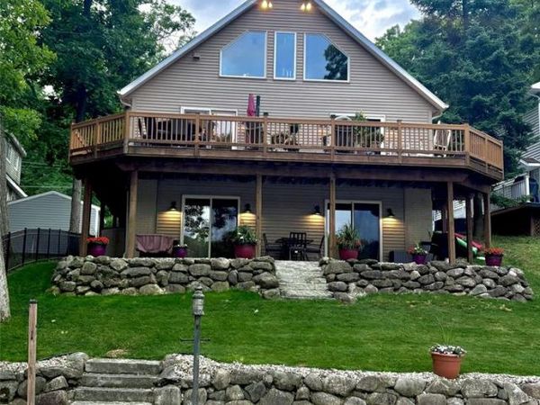 6807 Big Trail Road, Rose Twp, MI 48442
