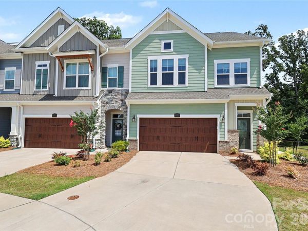 9051 Charles Francis Lane , Cornelius, NC 28031