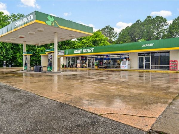 25 N Main Street , Greenland, AR 72737