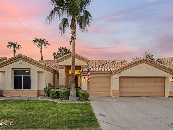 1830 W WISTERIA Drive, Chandler, AZ 85248