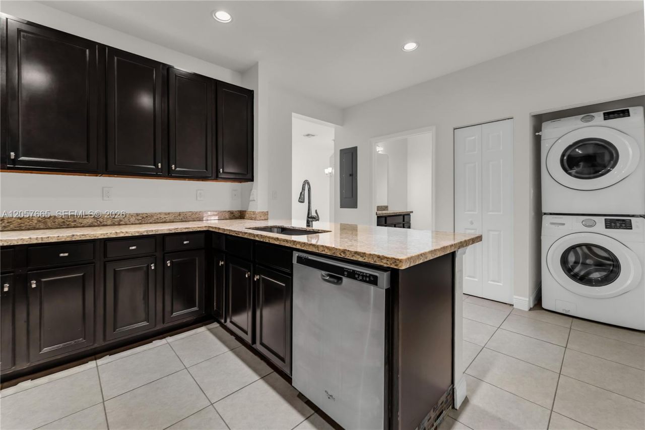 950 SW 147th Ave , Unit 2611, Pembroke Pines, FL 33027 Photo