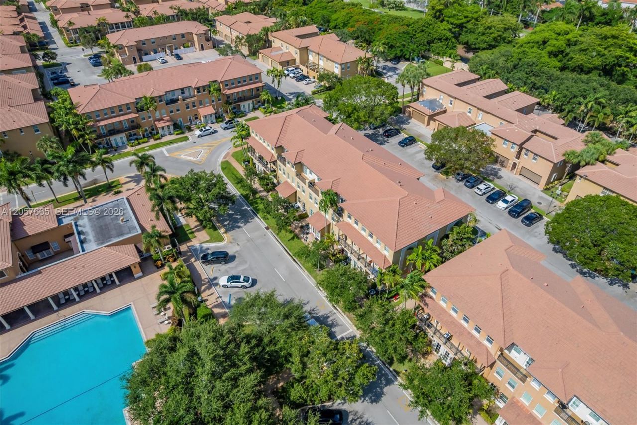 950 SW 147th Ave , Unit 2611, Pembroke Pines, FL 33027 Photo