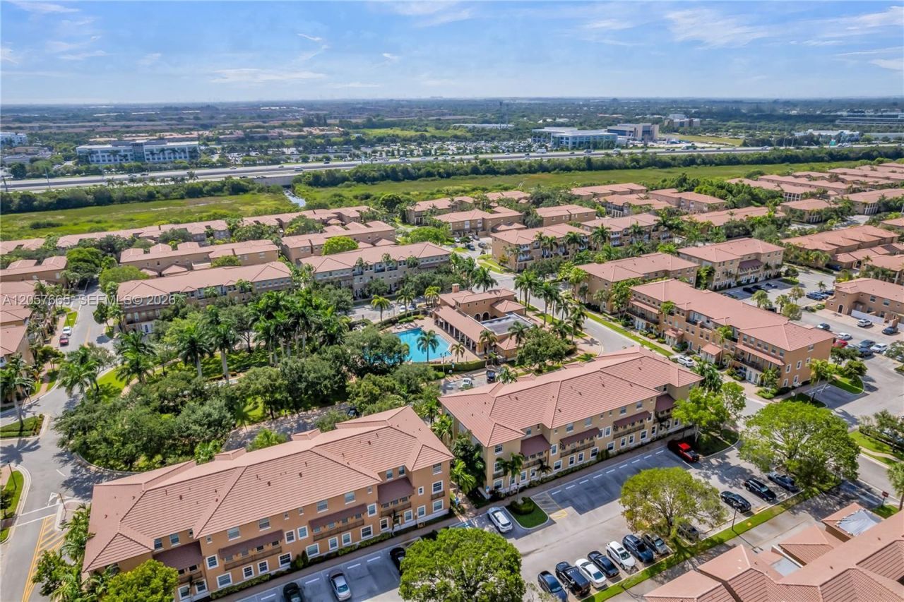 950 SW 147th Ave , Unit 2611, Pembroke Pines, FL 33027 Photo