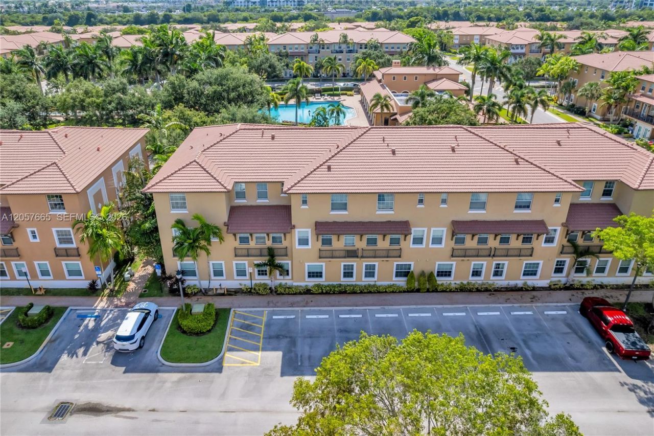 950 SW 147th Ave , Unit 2611, Pembroke Pines, FL 33027 Photo