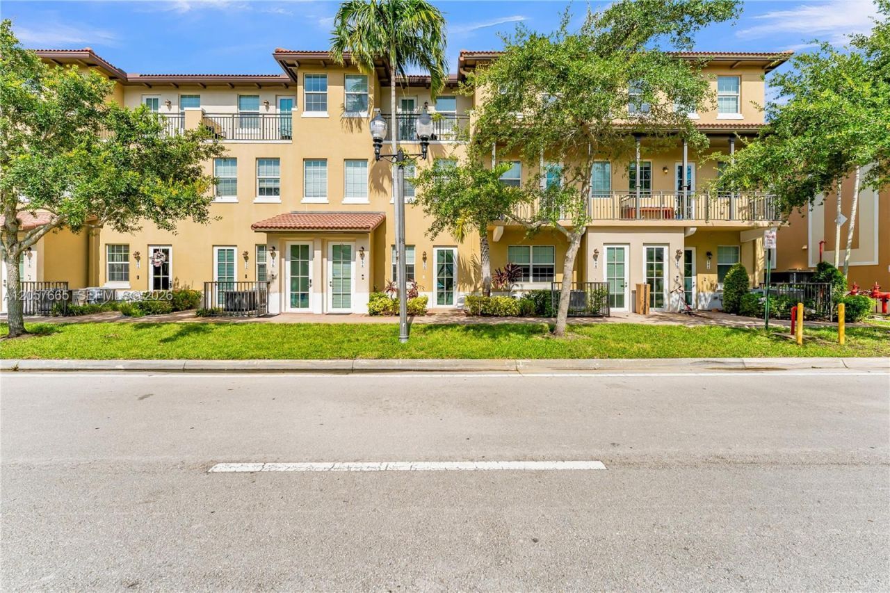 950 SW 147th Ave , Unit 2611, Pembroke Pines, FL 33027 Photo