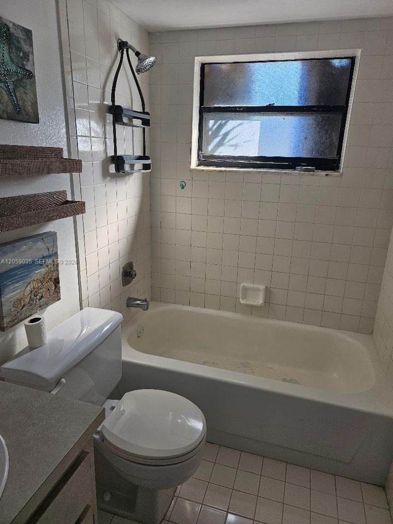 2505 W 67th Pl, Unit 22-27, Hialeah, FL 33016 Photo
