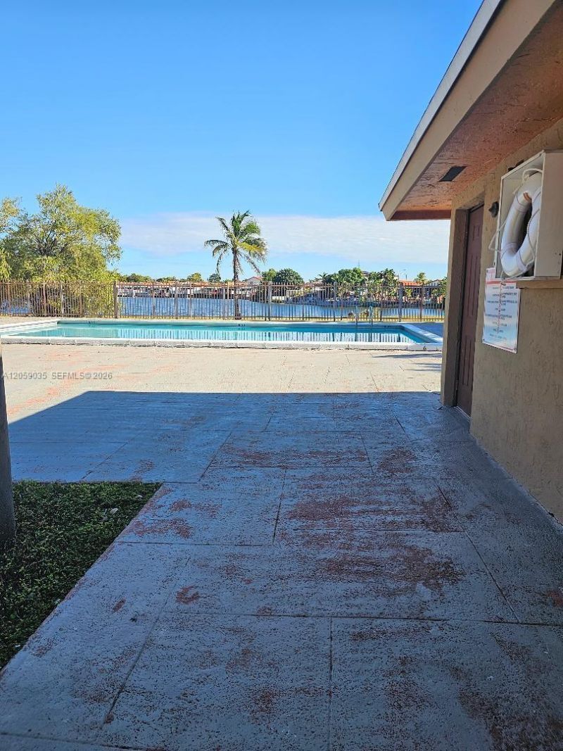 2505 W 67th Pl, Unit 22-27, Hialeah, FL 33016 Photo