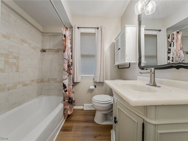 3404 W 231st Street, North Olmsted, OH 44070 Photo 18