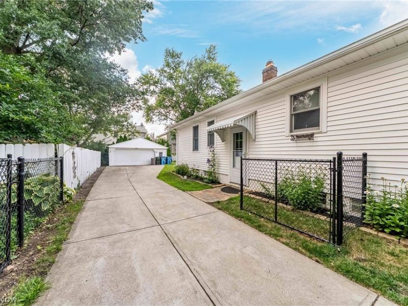 3404 W 231st Street, North Olmsted, OH 44070 Photo 32