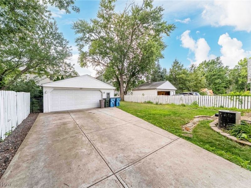 3404 W 231st Street, North Olmsted, OH 44070 Photo 33