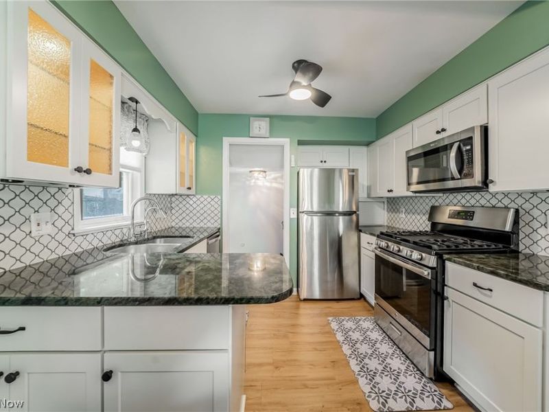 3404 W 231st Street, North Olmsted, OH 44070 Photo 7