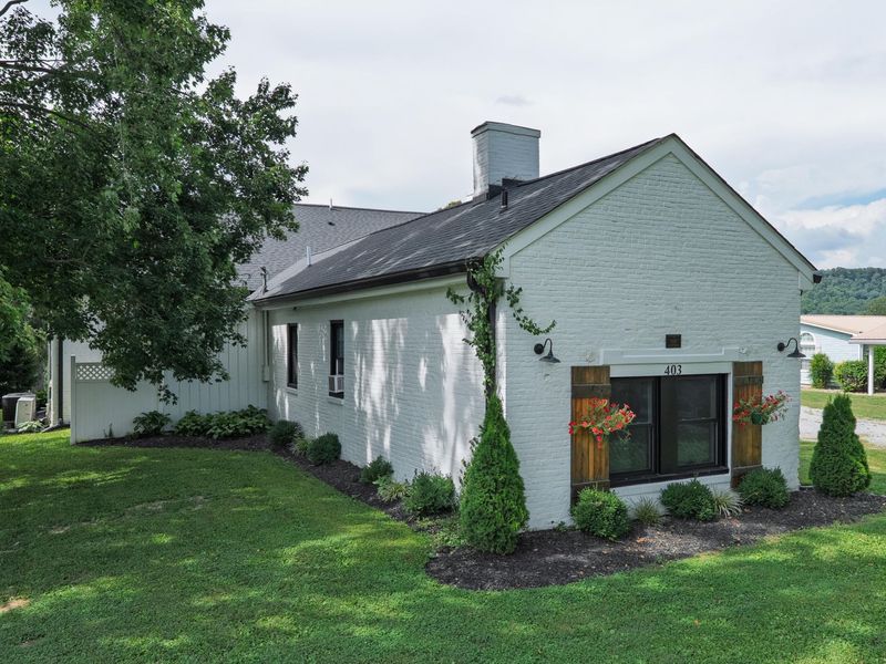 403 E High Street, Warsaw, KY 41095 Photo 5