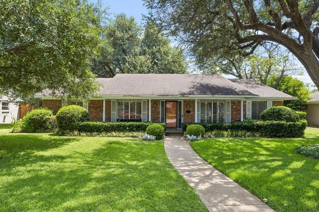 3240 Chapel Downs Drive, Dallas, TX 75229 Main Photo