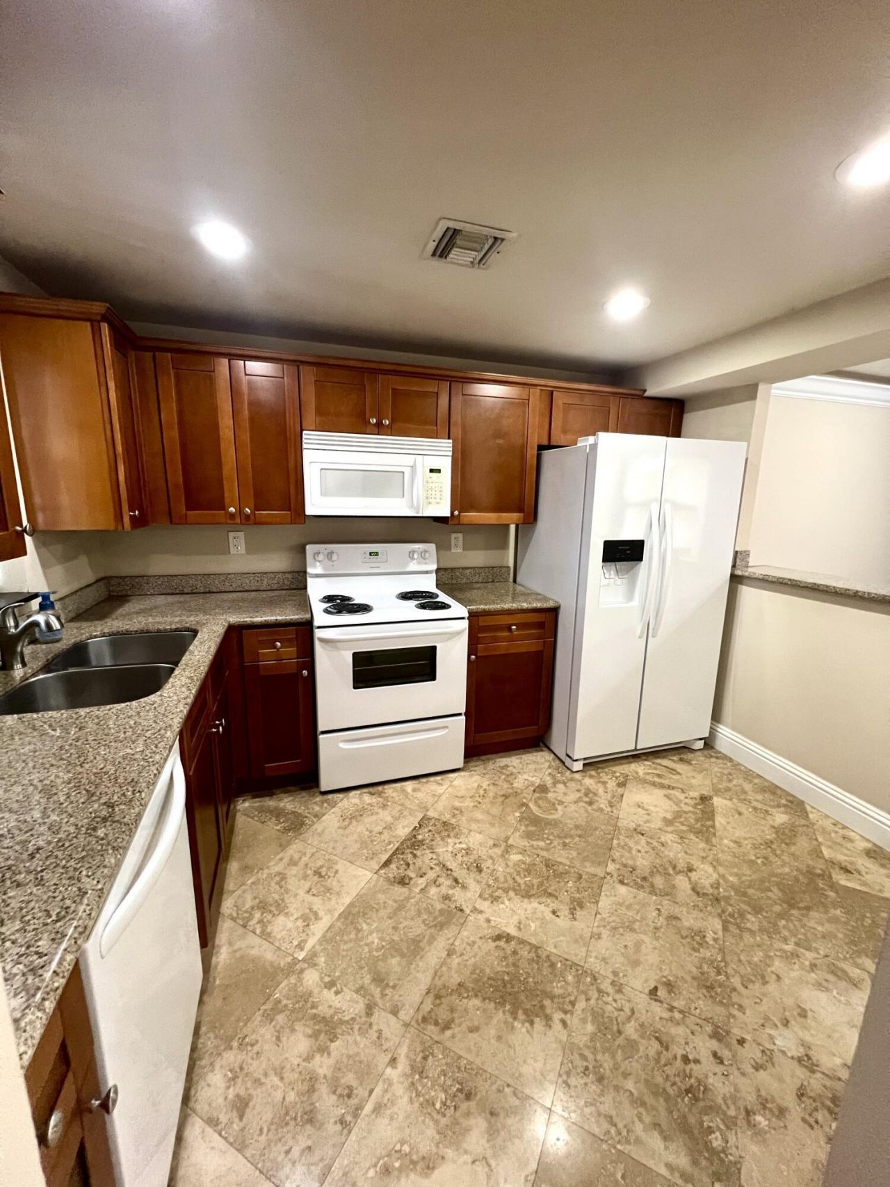 9235 SW 8th Street, Unit 304, Boca Raton, FL 33428 Photo