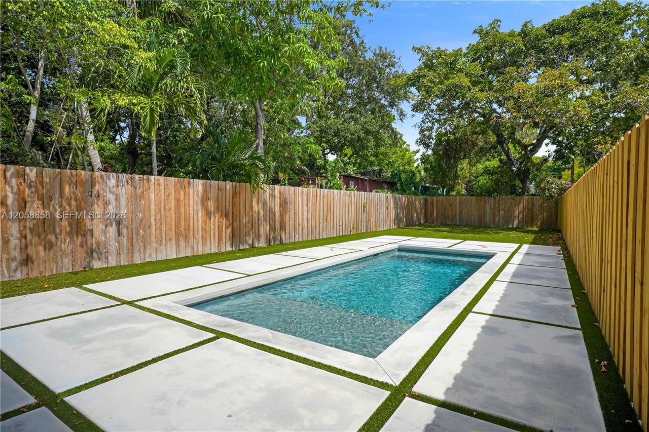 223 NW 51st St , Miami, FL 33127 Photo