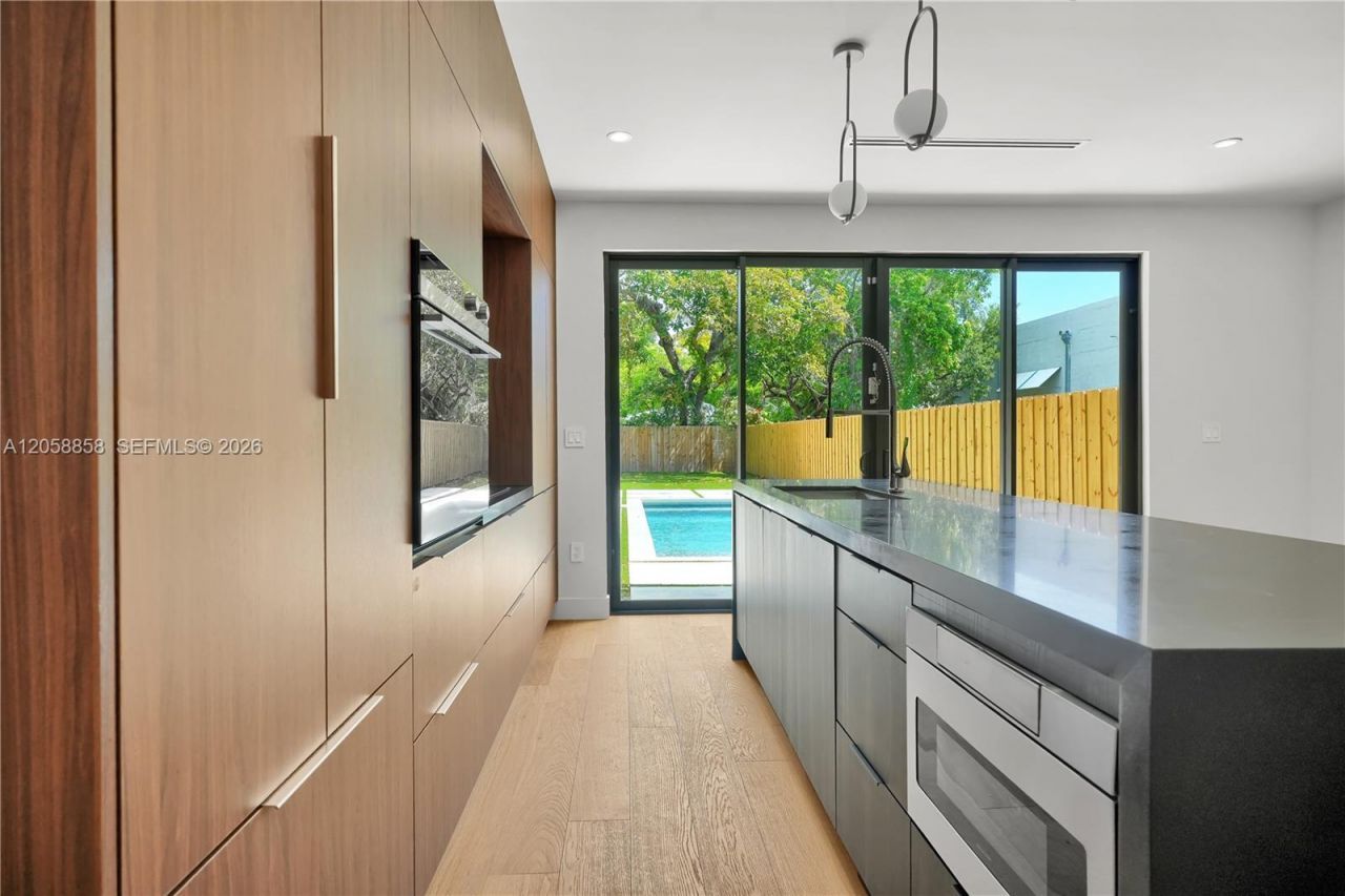 223 NW 51st St , Miami, FL 33127 Photo