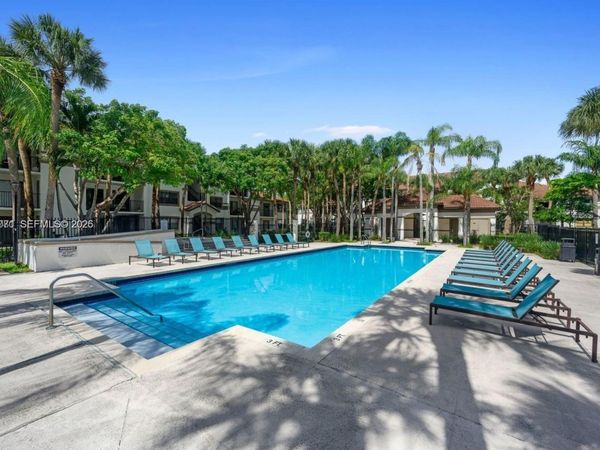510 S Park Rd , Unit 23-10, Hollywood, FL 33021