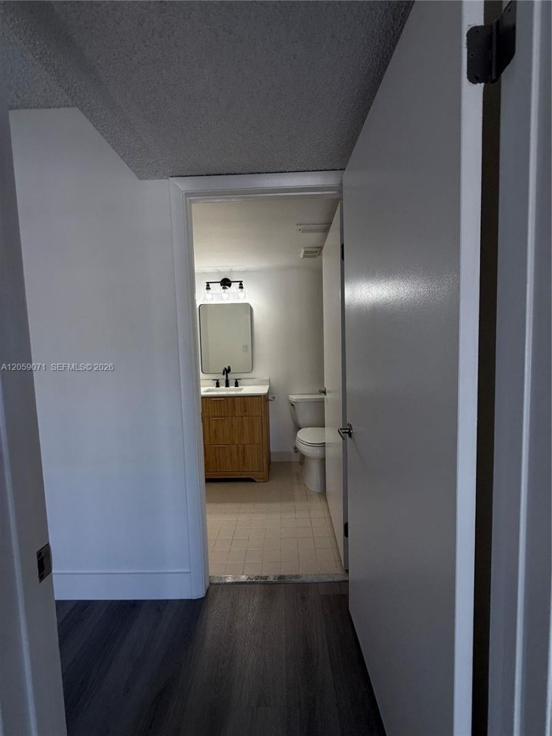 510 S Park Rd , Unit 23-10, Hollywood, FL 33021 Photo