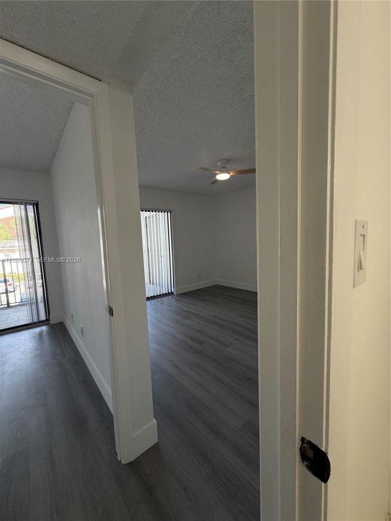 510 S Park Rd , Unit 23-10, Hollywood, FL 33021 Photo