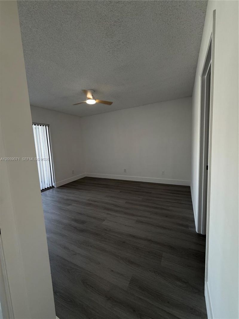 510 S Park Rd , Unit 23-10, Hollywood, FL 33021 Photo
