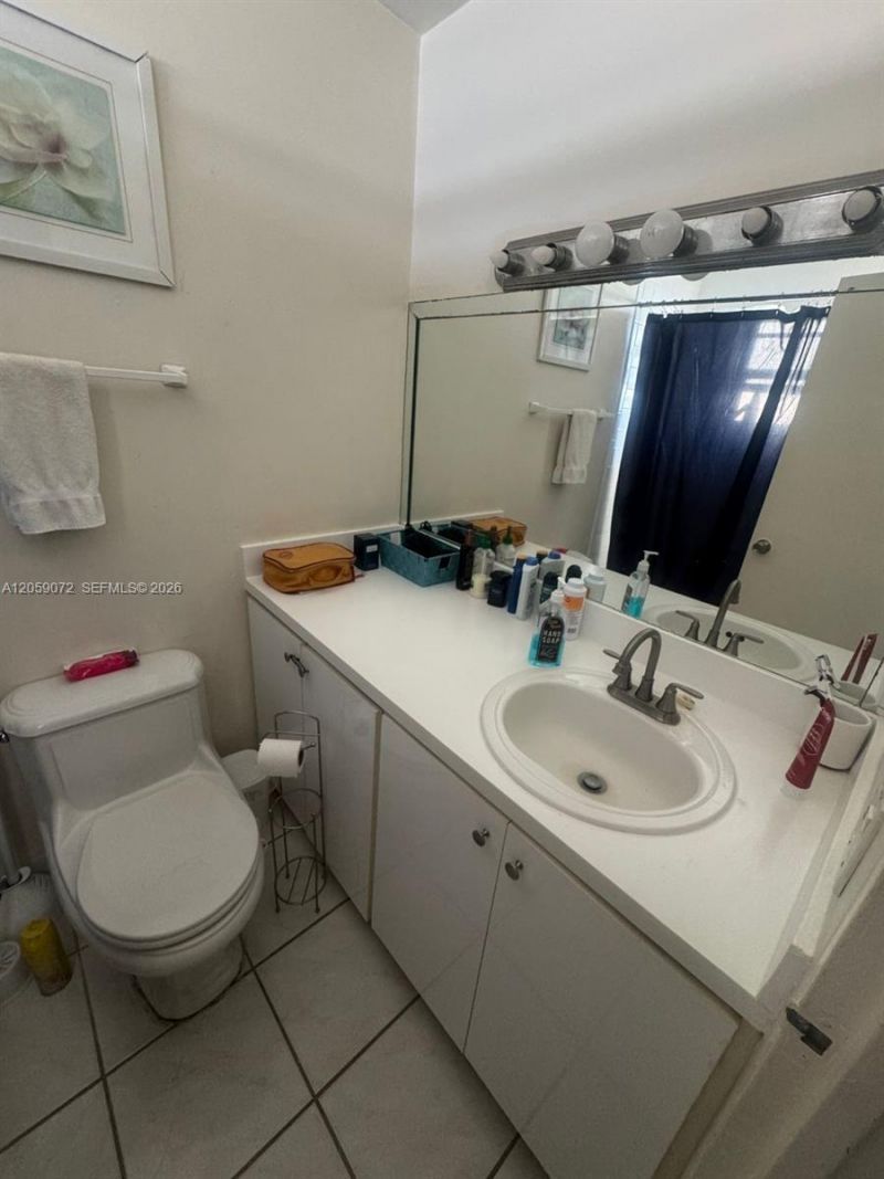 7904 West Dr, Unit 1010, North Bay Village, FL 33141 Photo
