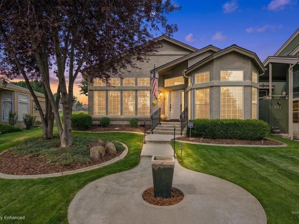 719 Parkside Way, Nampa, ID 83686